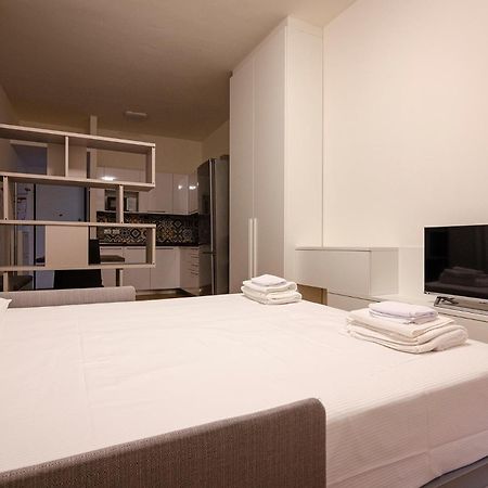 Ugo Bassi Lux Apartment Bologna Kültér fotó