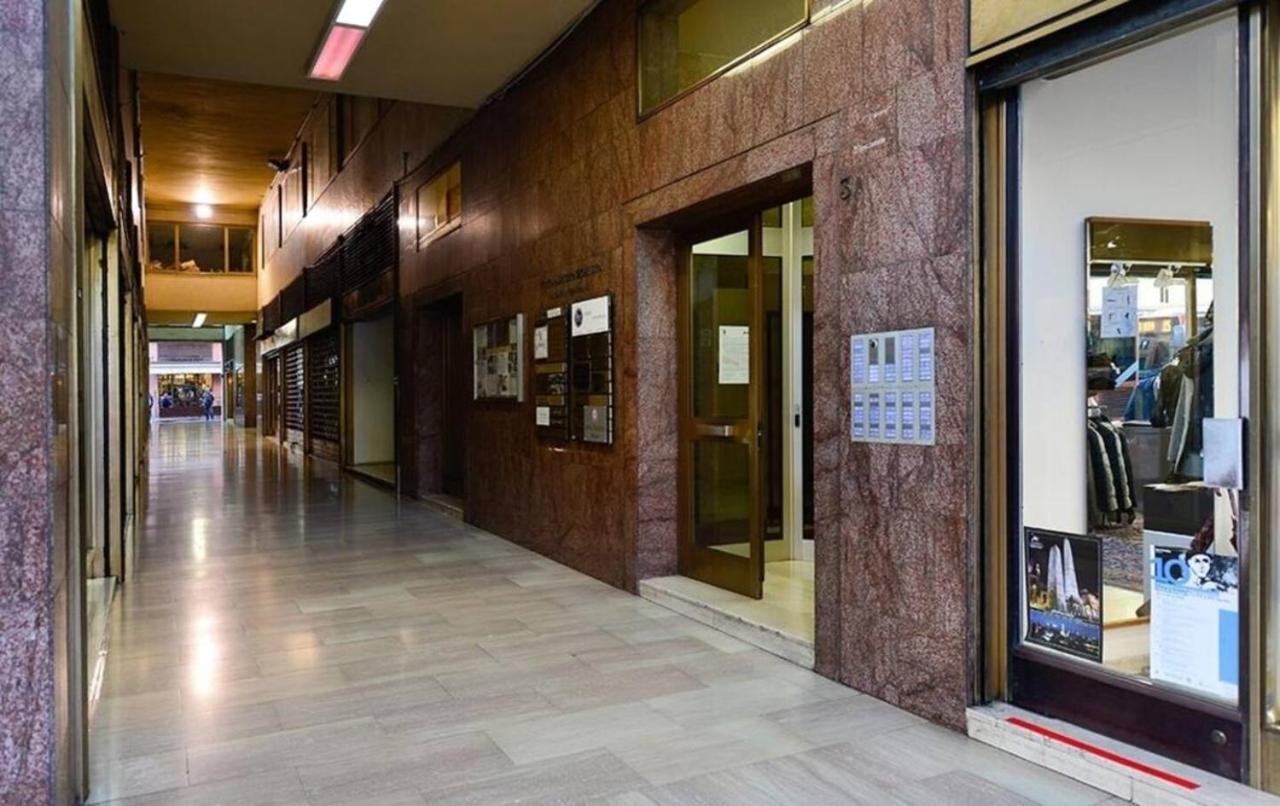 Ugo Bassi Lux Apartment Bologna Kültér fotó